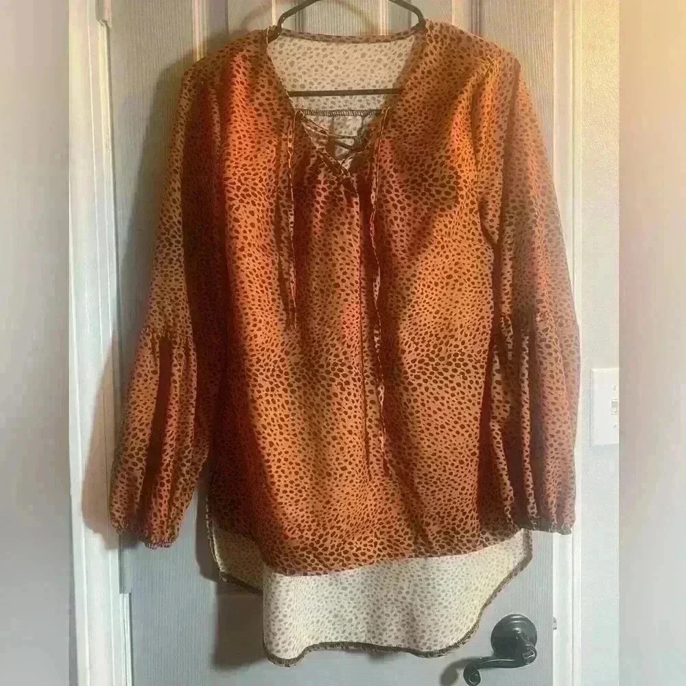 Copper & Black Hi Lo V neck long sleeves NWOT women’s size large
